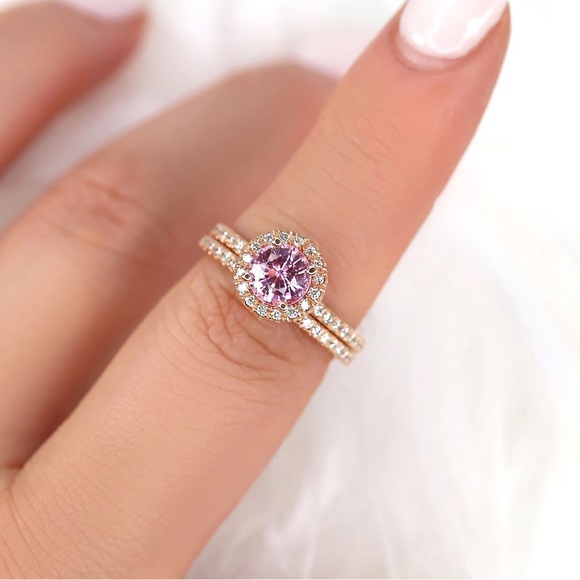 Fashionable 2pc Ring Set With Pink Gem Stone💍 - Picture 6 of 7